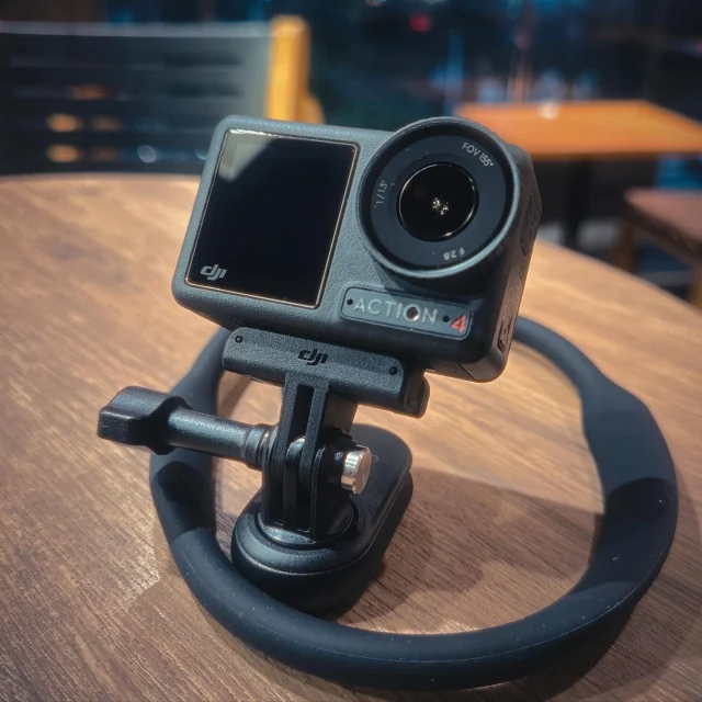 DJI's Action4, I took a night shot in the test, but it looks pretty good!  DJIのAction4、テストで夜間撮影しましたが、かなりいい感じです！  #Action4
#OsmoAction4
#DjiOsmoAction4
#Dji  Camera: #iPhone14ProMax
App used for development: @dehancer.mobile #Dehancer